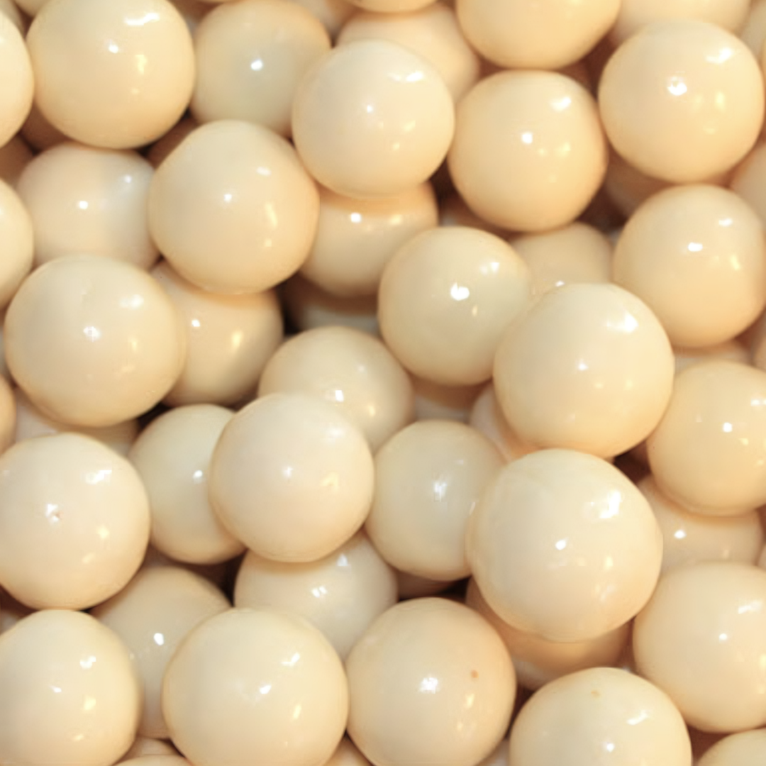 Vit Choklad Majsbollar (White Chocolate Corn Ball) (Swedish)