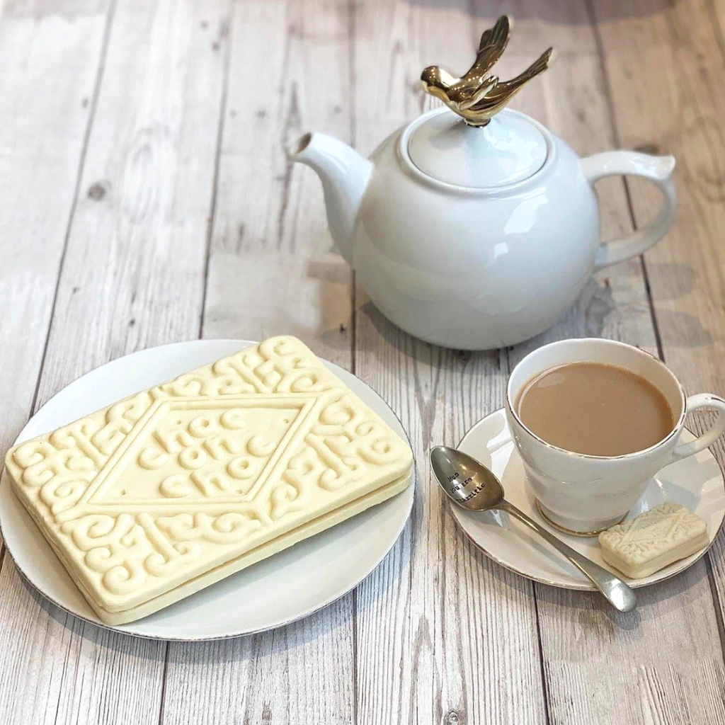 Handmade Belgian Chocolate Giant Custard Cream Biscuit - 16.57oz (470g)